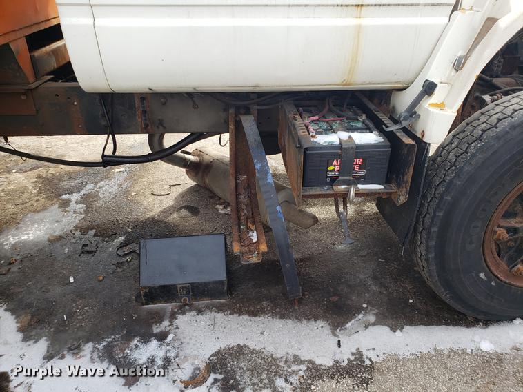 image for item DF3298 1991 Chevrolet Kodiak C6500 dump truck