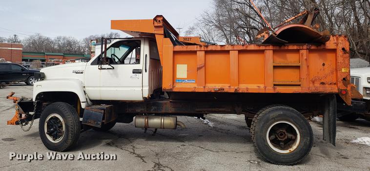 image for item DF3299 1991 Chevrolet Kodiak C6500 dump truck