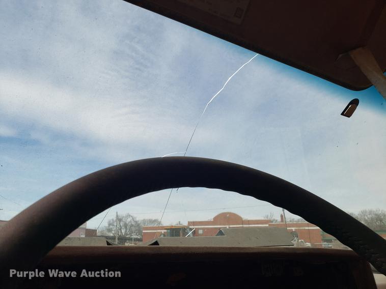 image for item DF3299 1991 Chevrolet Kodiak C6500 dump truck