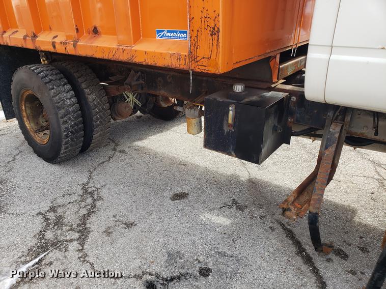 image for item DF3299 1991 Chevrolet Kodiak C6500 dump truck