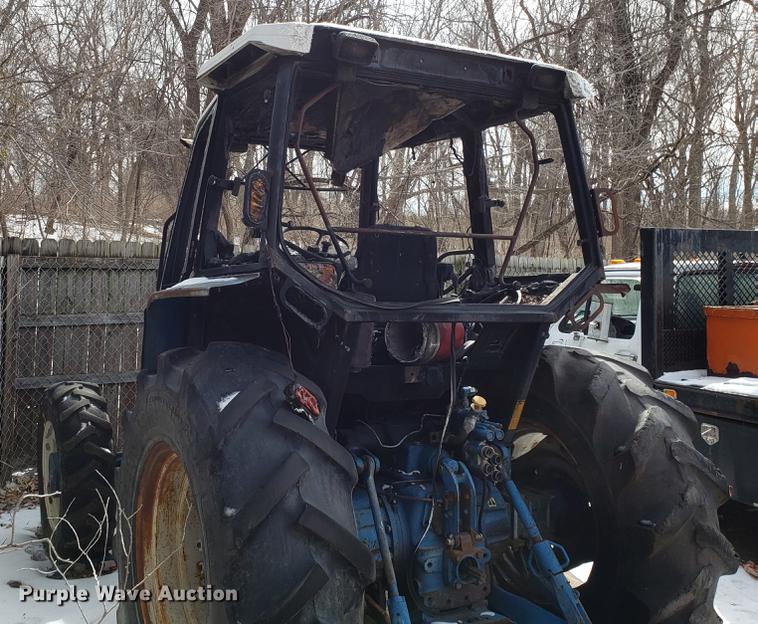 image for item DF3300 Ford 6640 tractor