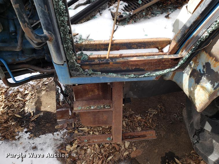 image for item DF3300 Ford 6640 tractor