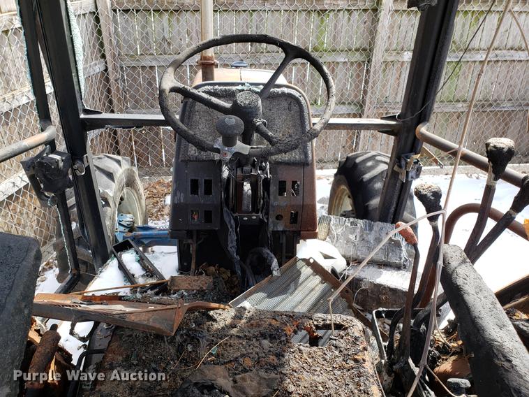 image for item DF3300 Ford 6640 tractor