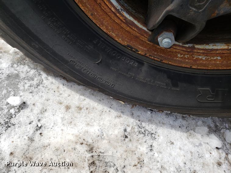 image for item DF3302 1979 GMC C70 flatbed truck