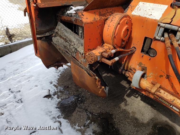 image for item DF3303 1984 Ford LNT8000 asphalt placer truck