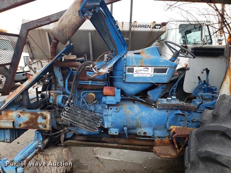 image for item DF3307 1988 Ford 6610 tractor