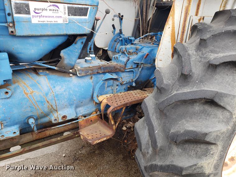 image for item DF3307 1988 Ford 6610 tractor