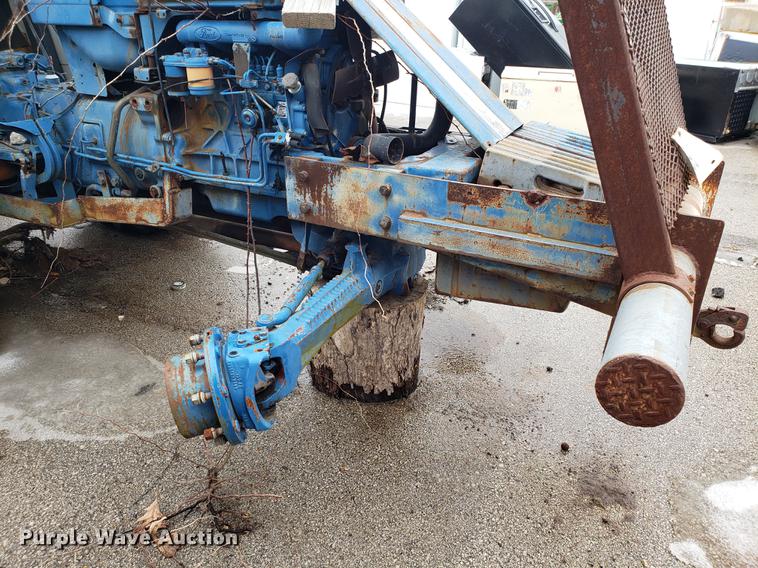 image for item DF3307 1988 Ford 6610 tractor