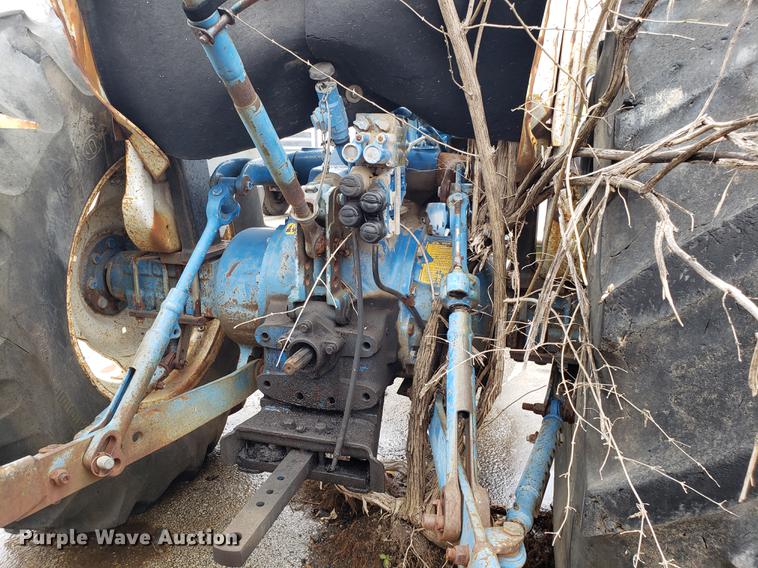 image for item DF3307 1988 Ford 6610 tractor