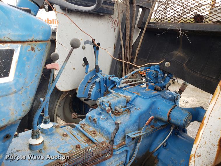 image for item DF3307 1988 Ford 6610 tractor