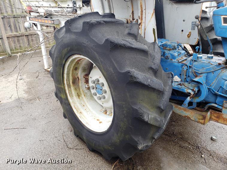 image for item DF3307 1988 Ford 6610 tractor