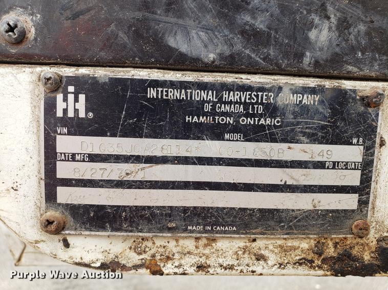 image for item DF3308 1979 International oil distributor truck