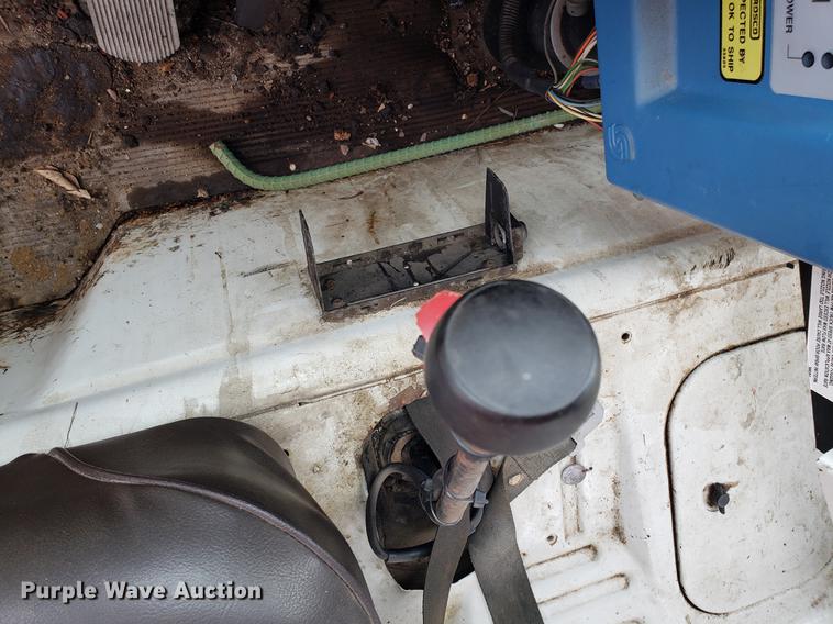 image for item DF3308 1979 International oil distributor truck