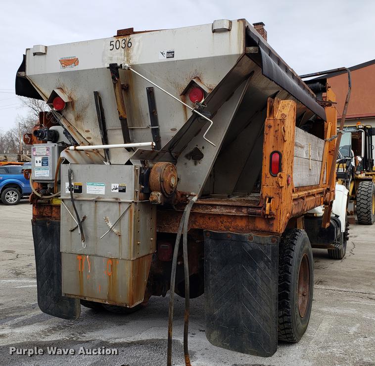 image for item DF3315 1997 International 4900 dump truck