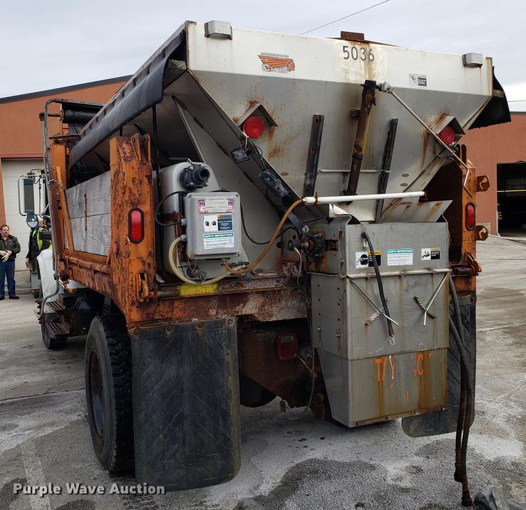 image for item DF3315 1997 International 4900 dump truck