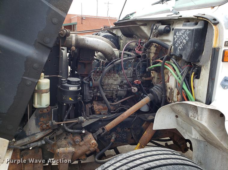 image for item DF3315 1997 International 4900 dump truck