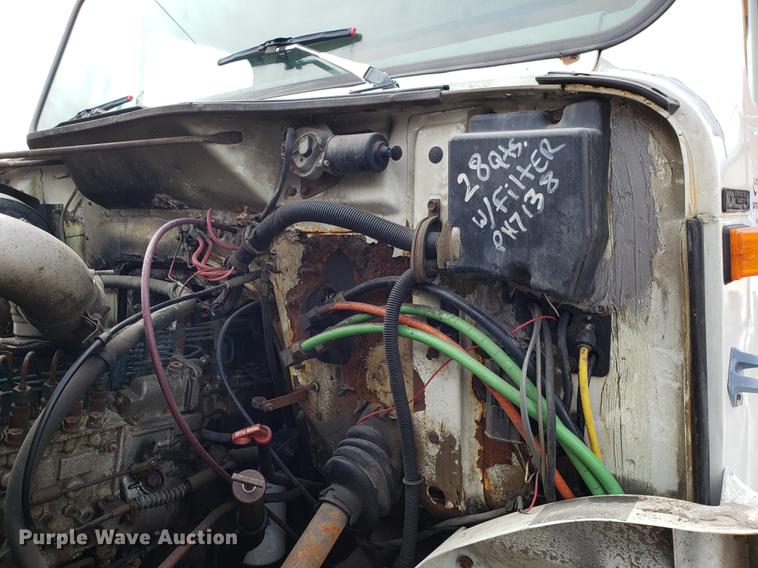 image for item DF3315 1997 International 4900 dump truck