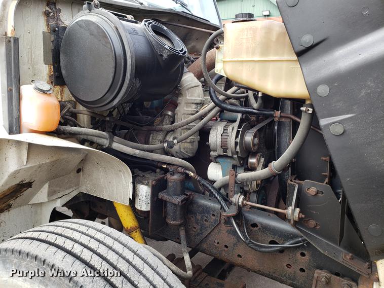 image for item DF3315 1997 International 4900 dump truck