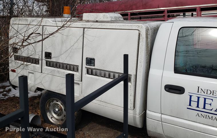 image for item DF3323 1999 Dodge Ram 1500 pickup truck