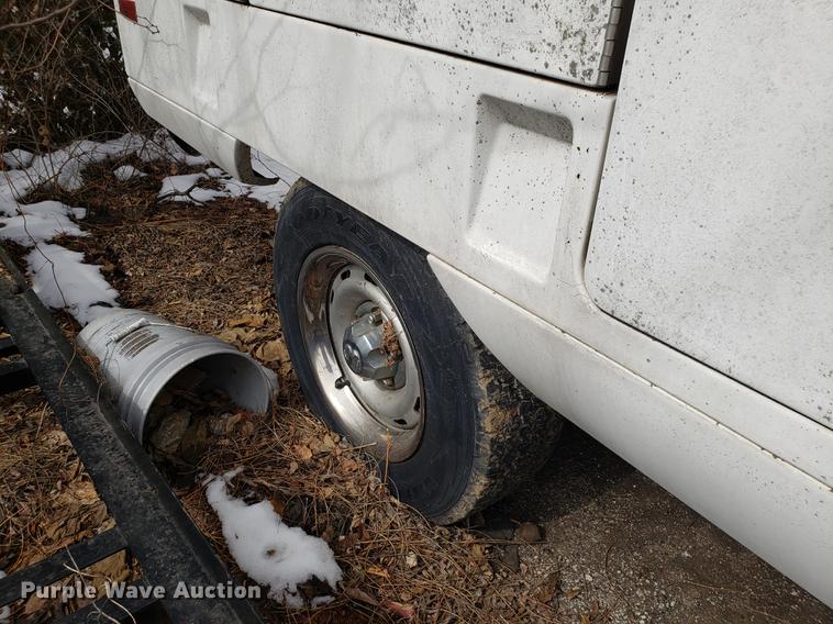 image for item DF3323 1999 Dodge Ram 1500 pickup truck