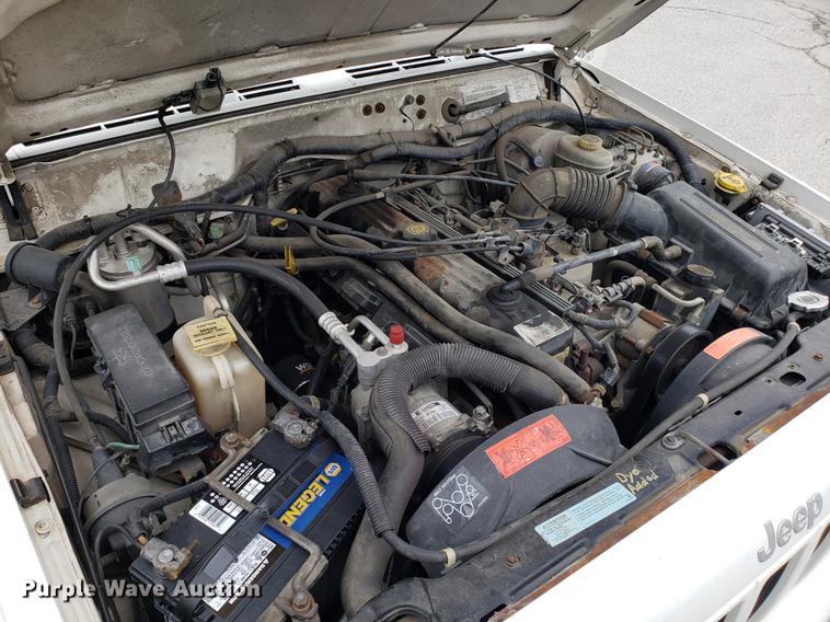 image for item DF3324 2001 Jeep Cherokee SUV