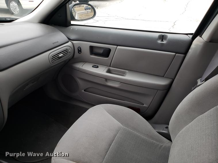 image for item DF3325 2005 Ford Taurus