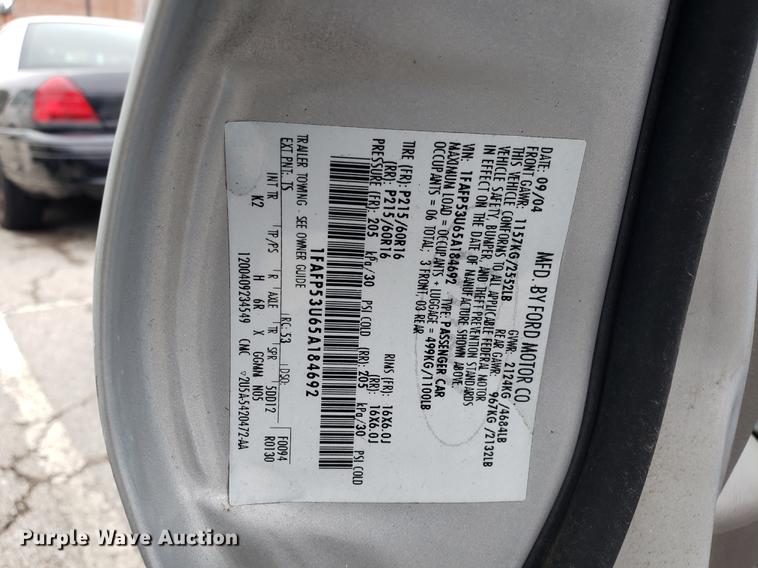 image for item DF3325 2005 Ford Taurus