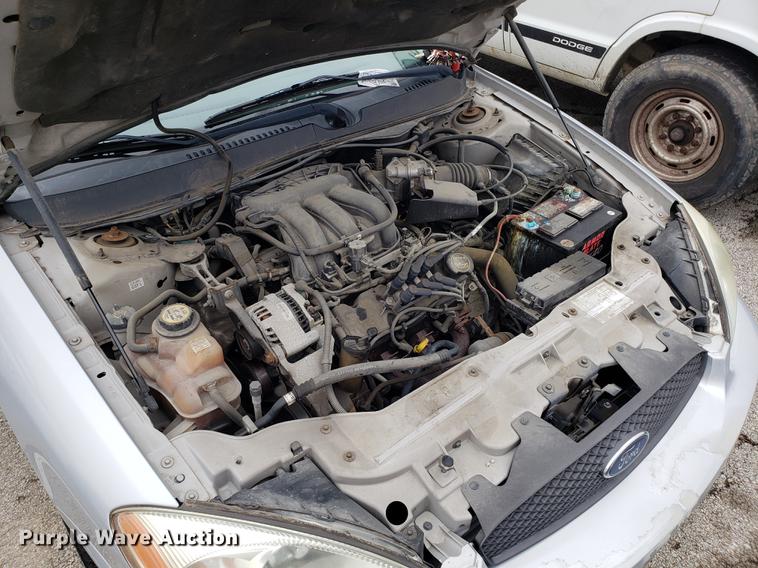 image for item DF3325 2005 Ford Taurus