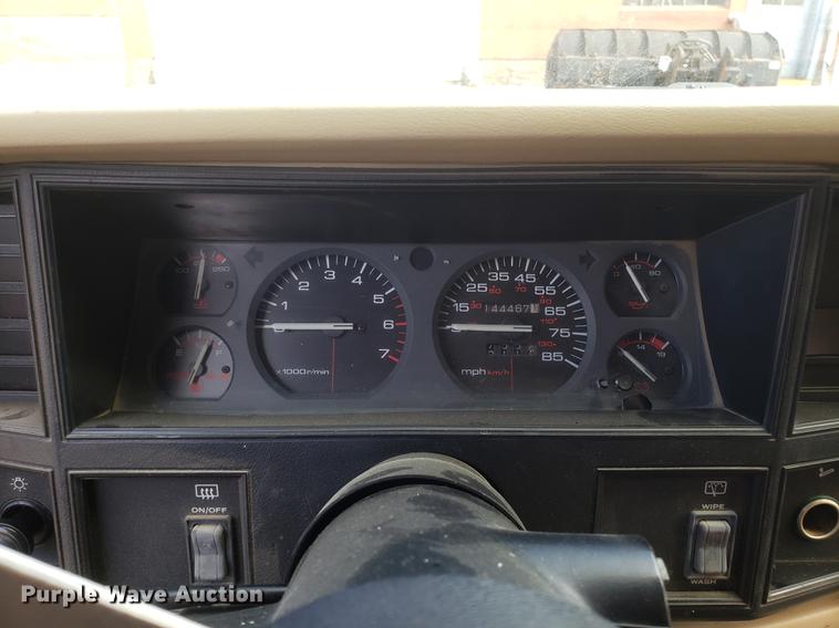 image for item DF3328 1994 Jeep Cherokee SUV