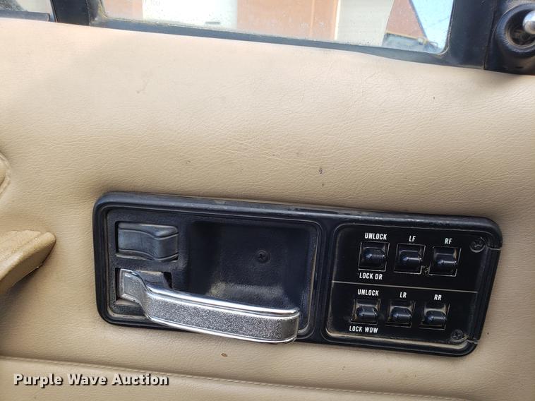 image for item DF3328 1994 Jeep Cherokee SUV