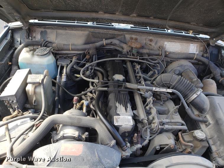 image for item DF3328 1994 Jeep Cherokee SUV