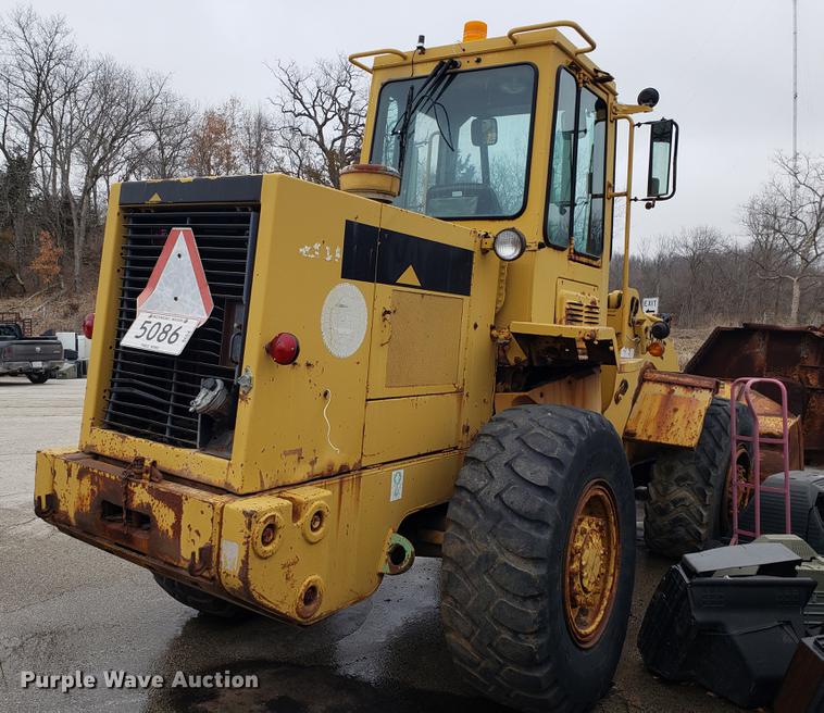 image for item DF3329 1991 Caterpillar 926E wheel loader
