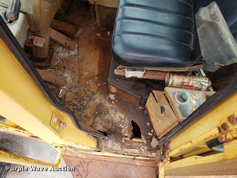 image for item DF3329 1991 Caterpillar 926E wheel loader