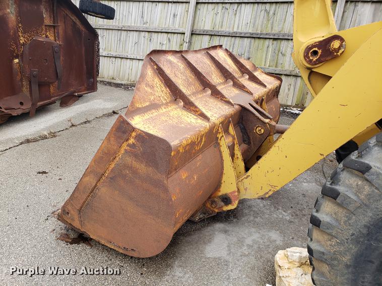 image for item DF3329 1991 Caterpillar 926E wheel loader
