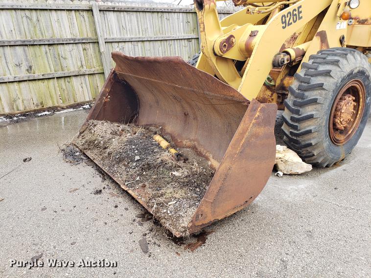 image for item DF3329 1991 Caterpillar 926E wheel loader