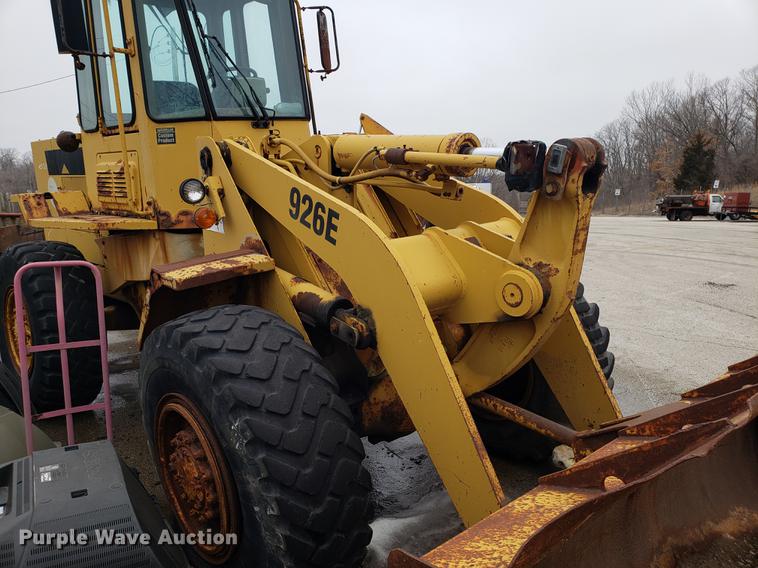 image for item DF3329 1991 Caterpillar 926E wheel loader