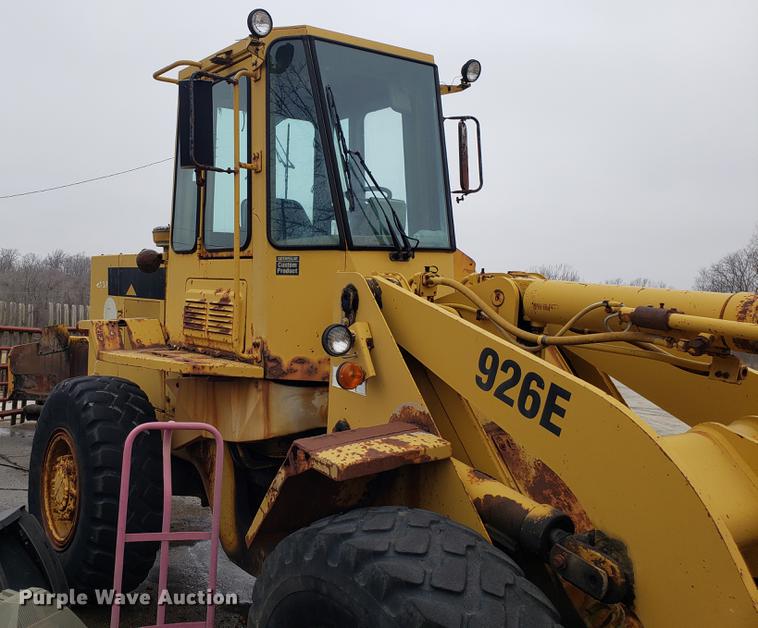 image for item DF3329 1991 Caterpillar 926E wheel loader