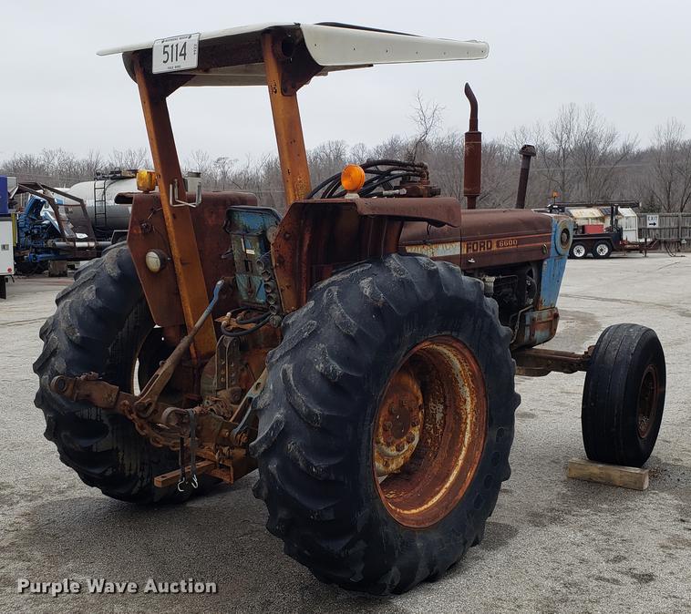 image for item DF3330 1980 Ford 6600 tractor