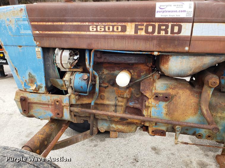 image for item DF3330 1980 Ford 6600 tractor