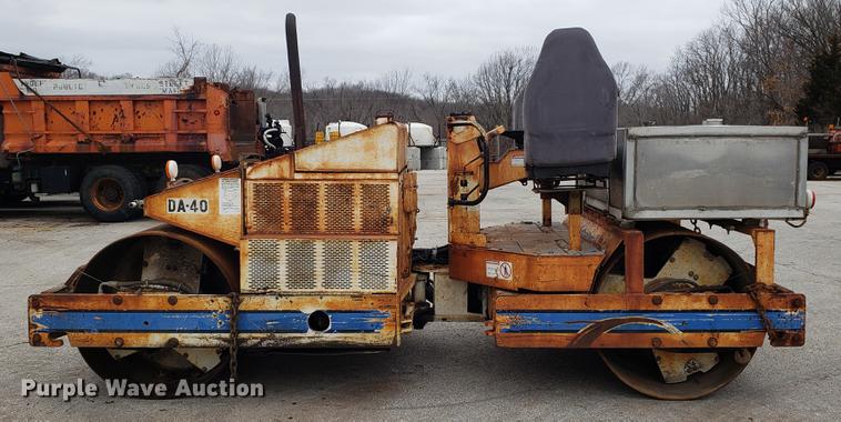 image for item DF3344 Ingersoll Rand AA-40 double drum vibratory roller