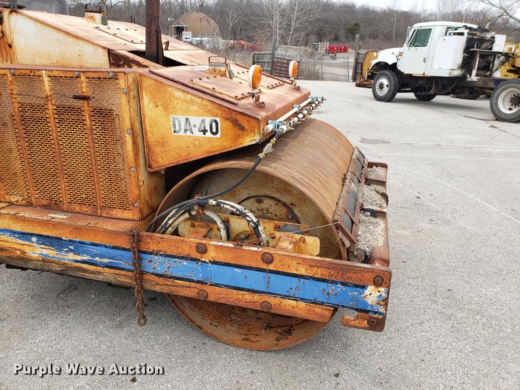 image for item DF3344 Ingersoll Rand AA-40 double drum vibratory roller