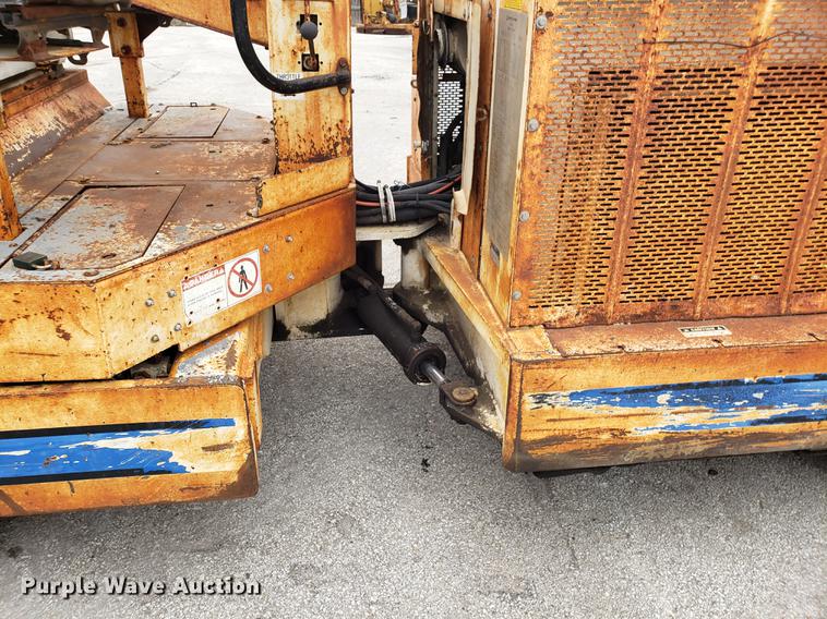 image for item DF3344 Ingersoll Rand AA-40 double drum vibratory roller