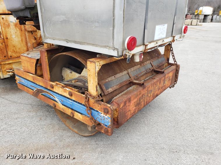 image for item DF3344 Ingersoll Rand AA-40 double drum vibratory roller