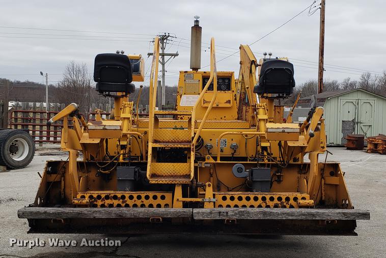 image for item DF3345 Blaw-Knox PF406-A paver