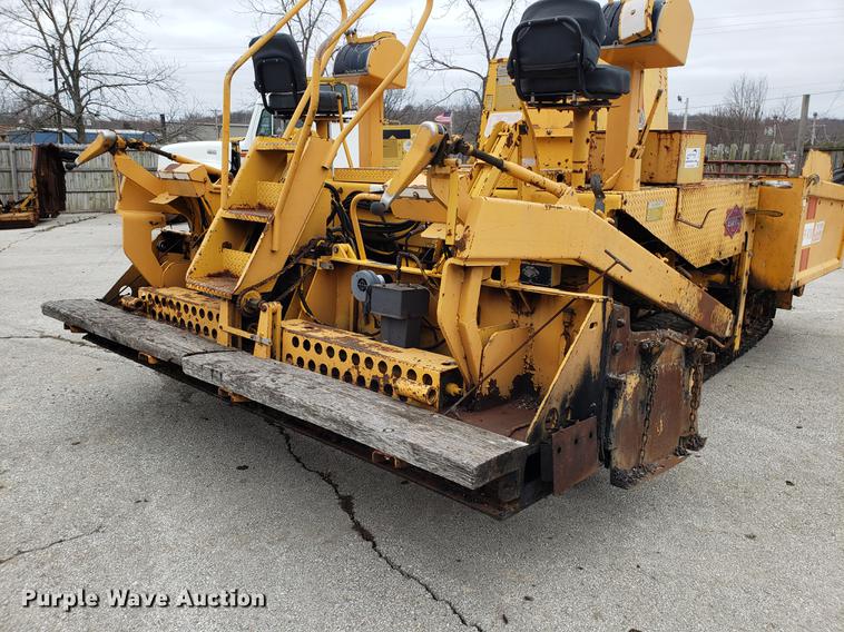 image for item DF3345 Blaw-Knox PF406-A paver