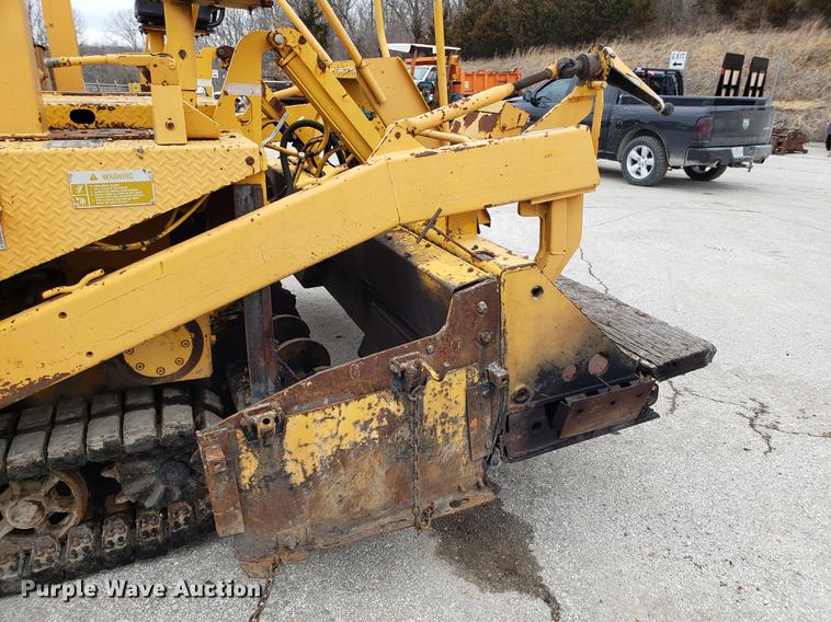 image for item DF3345 Blaw-Knox PF406-A paver