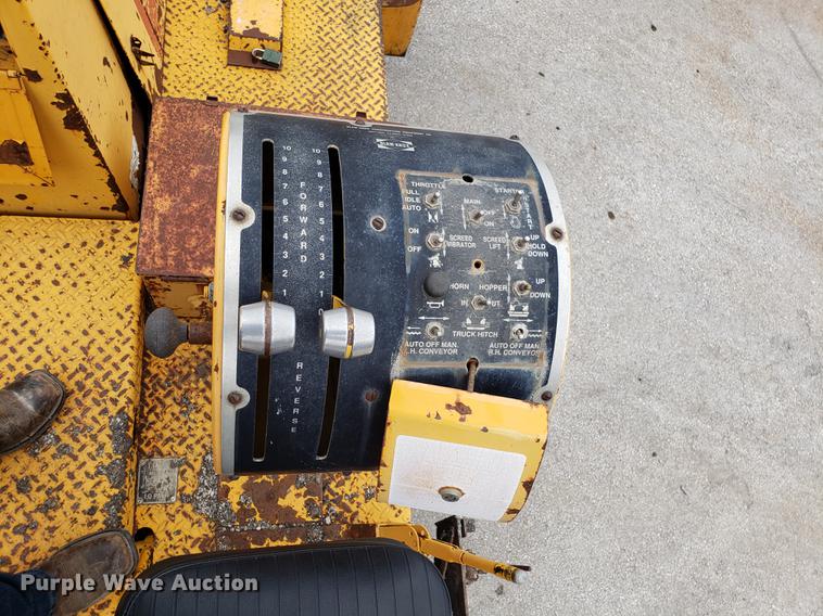 image for item DF3345 Blaw-Knox PF406-A paver