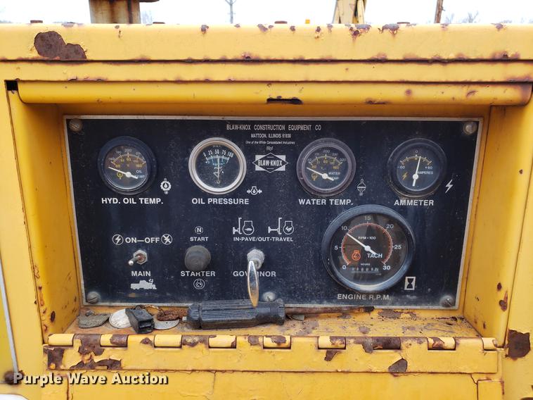 image for item DF3345 Blaw-Knox PF406-A paver