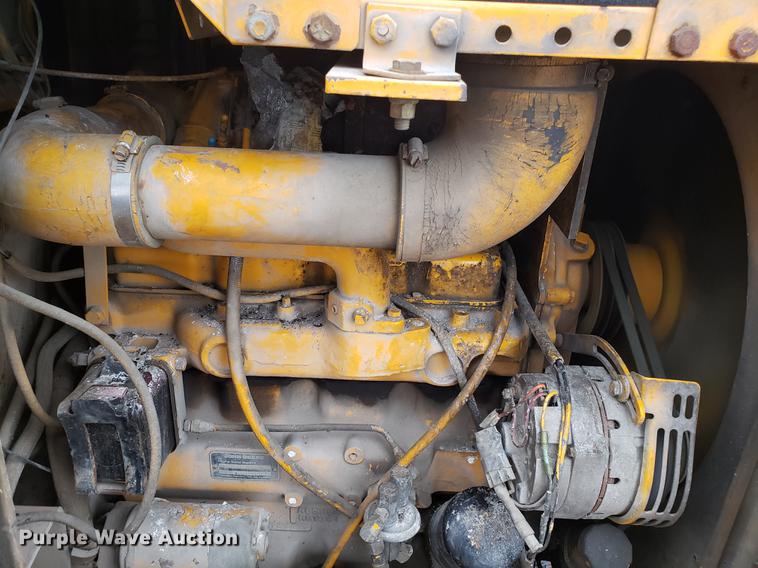 image for item DF3345 Blaw-Knox PF406-A paver