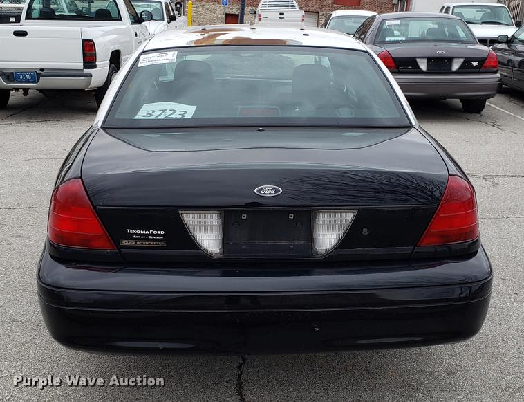 image for item DF3346 2006 Ford Crown Victoria Police Interceptor